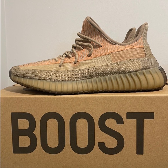 Yeezy Boost 350 Sand Taupe - Picture 4 of 4